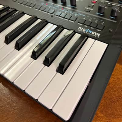 Korg Modwave 37-Key Wavetable Synthesizer 2021 - Present - Black image 6