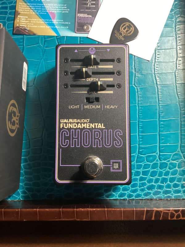 Walrus Audio Fundamental Chorus