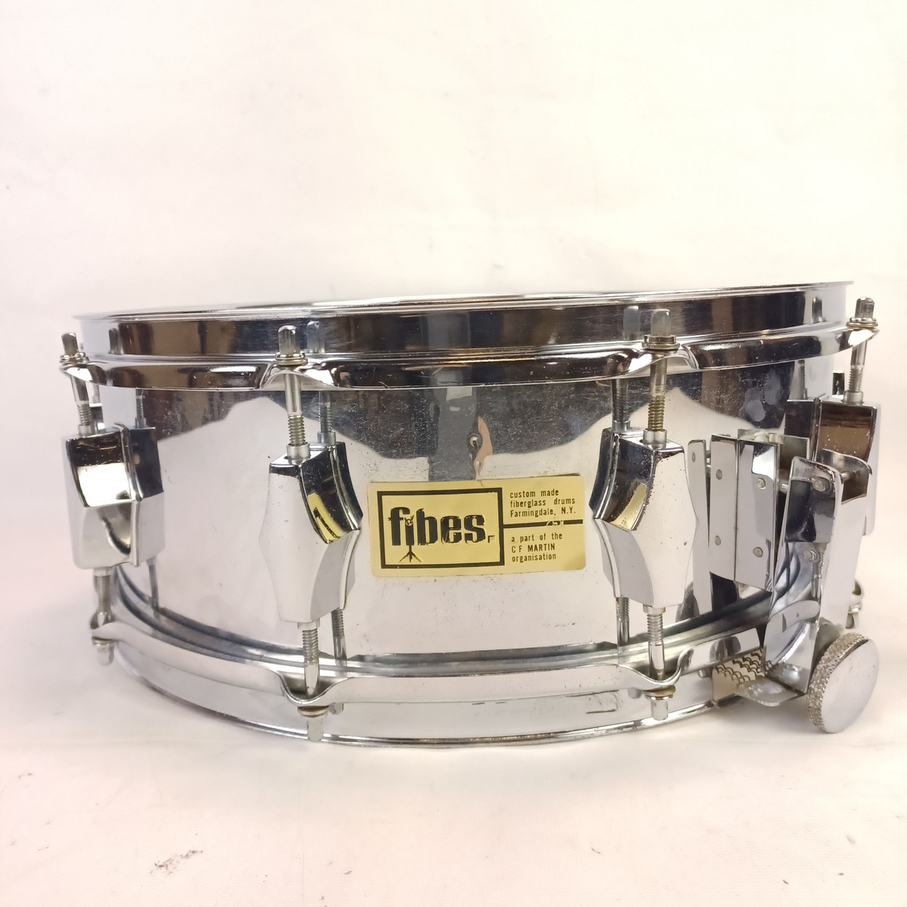 Fibes SFT690 5.5x14"Snare Drum Chrome Over Fiberglass Shell 70s Vintage 10Lug NY — main photograph