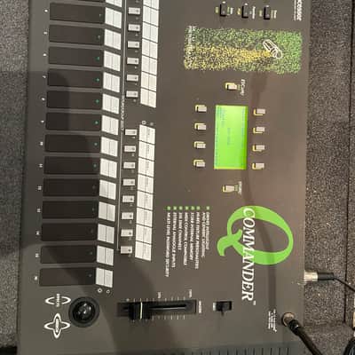 Lightprocessor Q-commander DMX moving light lighting desk image 2