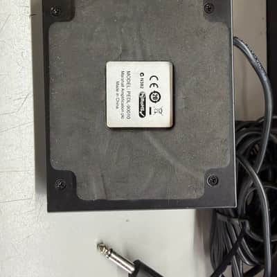 Marshall PEDL-90010 2-Button MG50FX Amp Footswitch 2010s - Black image 7