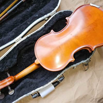 K. Schiller sized 1/4 violin, Very Good Condition but loose soundpost image 3