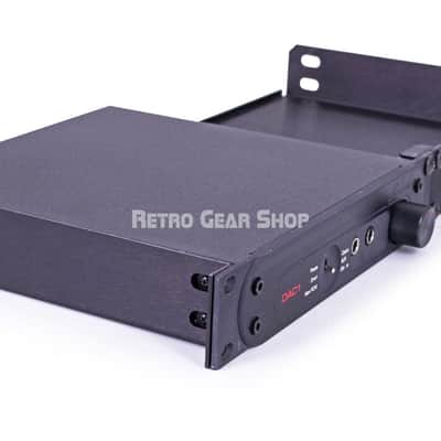 Benchmark DAC1 Digital to Analog Audio Converter and Rack Tray Accessory image 4
