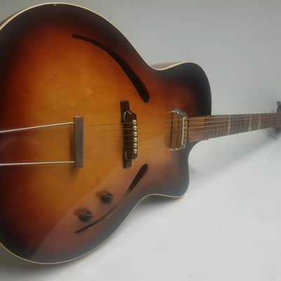 SUNBURST JAZZ GUITAR - made in GERMANY image 1