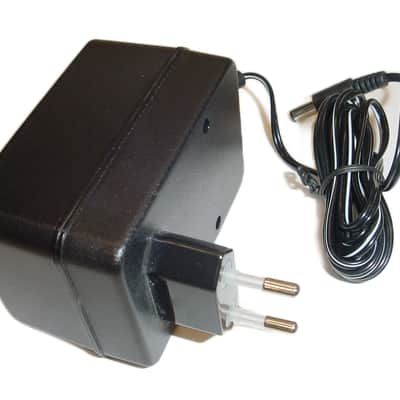 Fender Passport LG160050EP European 230v Input 16v 500mA Output DC Power Supply Adapter image 3
