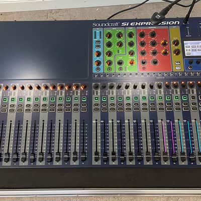 SOUNDCRAFT Si expression3 + options flight/carte 32in image 1