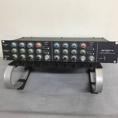 Symetrix Se-400 Stereo Parametric Equalizer - Gray image 1