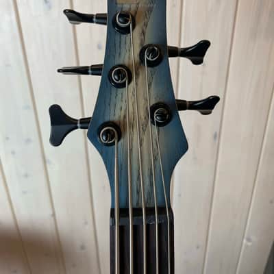 Ibanez SR605E-CTF 2024 - Cosmic Blue Starburst Flat image 4