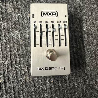 MXR M109S Six Band EQ 2016 - Present - Silver image 2