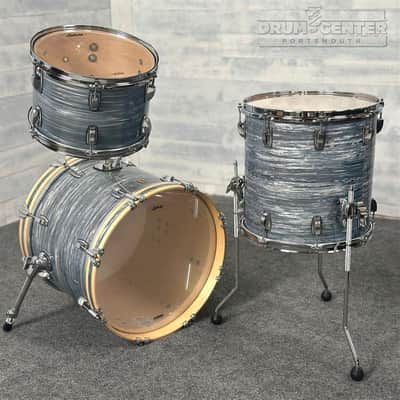 Ludwig Classic Maple 3pc Jazz Drum Set Vintage Blue Oyster image 2