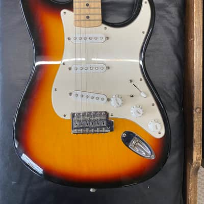 Fender Stratocaster 2000s - Sunburst image 1