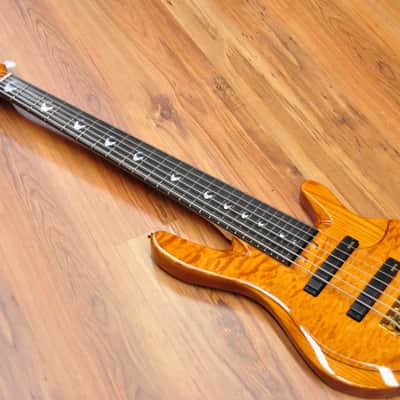 Yamaha TRB JP2 John Patitucci - Amber image 4