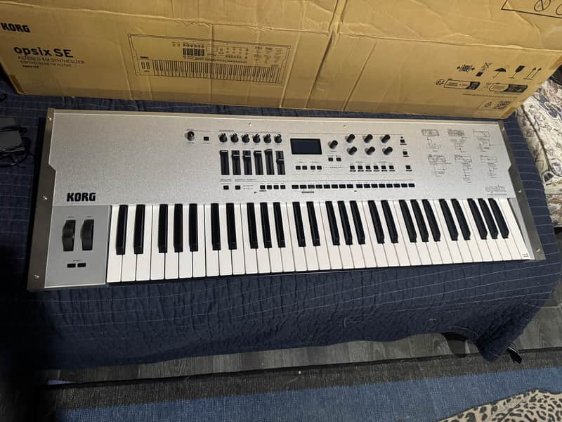 Korg Opsix SE 61-Key Altered FM Synthesizer 2023 - Present - Platinum image 1