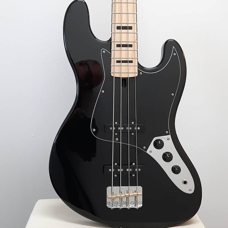 Ashdown The Grail bass 4-string, maple fretboard image 1