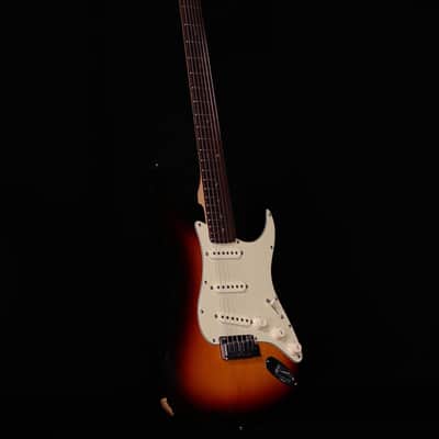 Fender American Deluxe Stratocaster, 3 Color Sunburst, 2005 - USED image 8