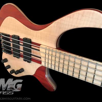 MGbass Desert 2019 Satin 5 strings pickups preamp emg image 5