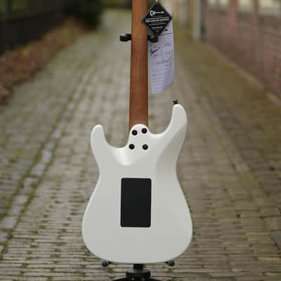 Charvel Pro-Mod Plus So-Cal Style 1 HH FR EB - Snow White image 13
