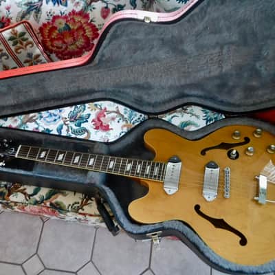2006 Epiphone Casino w/ Hardshell case - Made in Korea - Excellent image 1