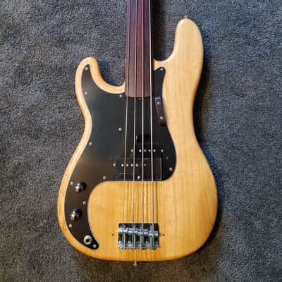 1978 Fender Precision Bass Left Handed Fretless image 5