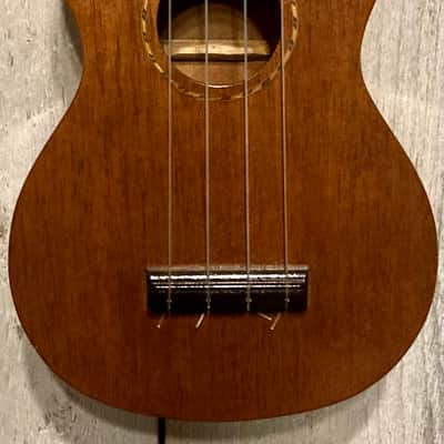 Beatiful 1920's Gibson Style 1 Soprano Ukelele, Support Brick and Mortar Shops! image 1
