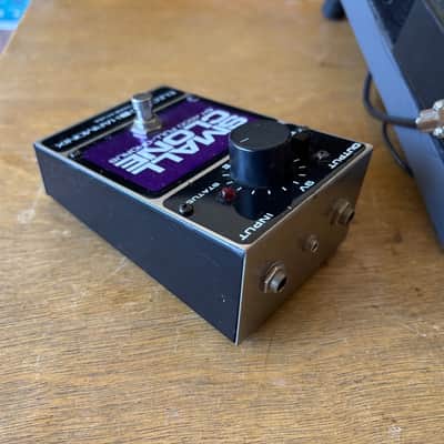 Electro-Harmonix EH4600 Small Clone Full-Chorus Guitar Effects Pedal image 2