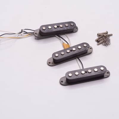 1979-1980 Vintage Set of Fender Stratocaster Pickups Gray Bottom Flat-Pole 100% Original 1970's with Springs and Screws image 1