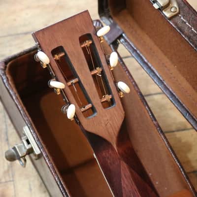 Washburn R314K Vintage Series Parlour Acoustic Guitar + 'Coffin' Case image 9