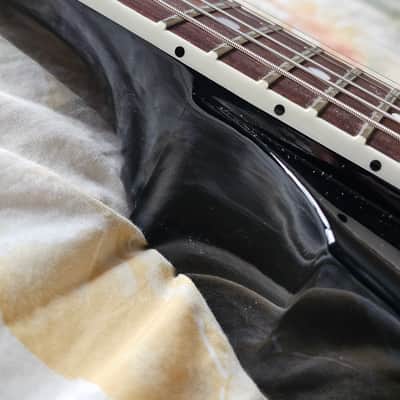 *MINT* Gibson '70s Flying V 2020 - Present - Ebony image 8
