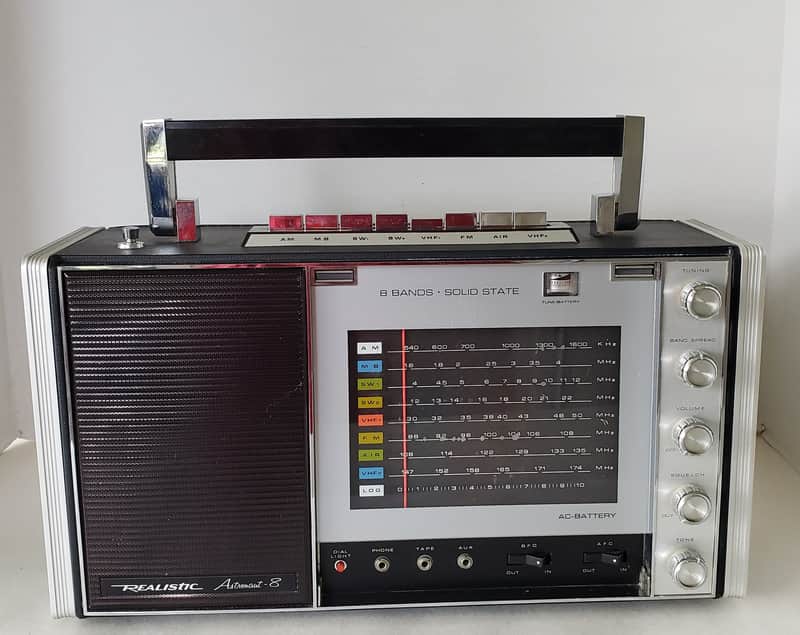 Vintage Realistic Astronaut 8 #12-751A Portable AM/FM/SW | Reverb