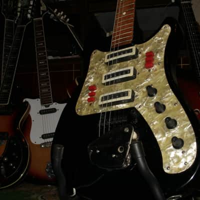 AELITA-2 RARE Soviet Vintage Electric Guitar USSR Russia 1980 image 4