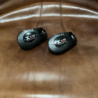 Xvive U2 Wireless Guitar System 2010s - Black image 1