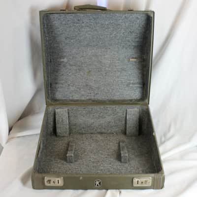 Split Pea Hohner Hard Case for Accordion 18" x 16.25" x 8.50" (45.75cm x 41.25cm x 21.50cm) image 2
