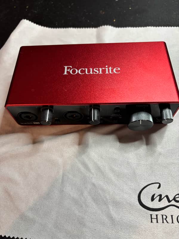 Focusrite Scarlett 2i2 3rd Gen USB Audio Interface 2019 - Present - Red / Black image 1
