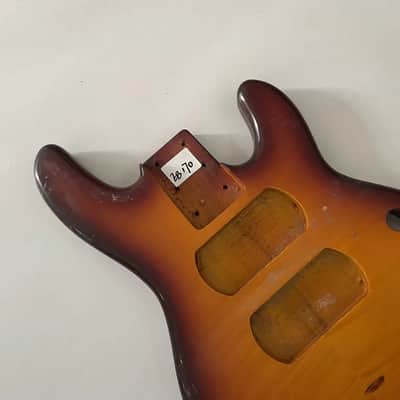 Sunburst MM Style Bass Basswood Body with Tiger Maple Top image 3