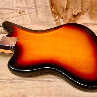 Fender Traditional 60's Jazzmaster 2023 - 3 Tone Sunburst image 16