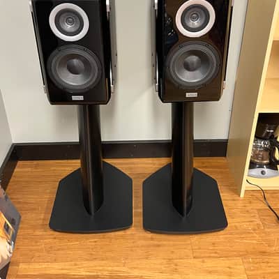 TAD Labs TAD-ME1-K Loudspeakers - Piano Black - w/Stands image 1
