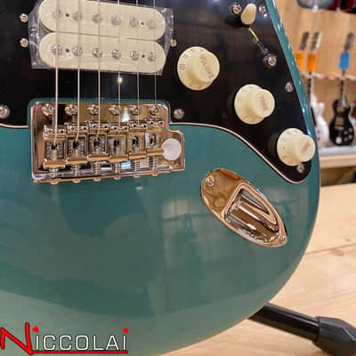 Fender American Professional Classic Stratocaster HSS, Rosewood Fingerboard, Faded Sherwood Green Metallic image 3