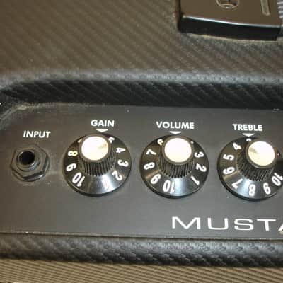 2011 Fender Mustang V 150-Watt Modeling Guitar Amp Head image 7