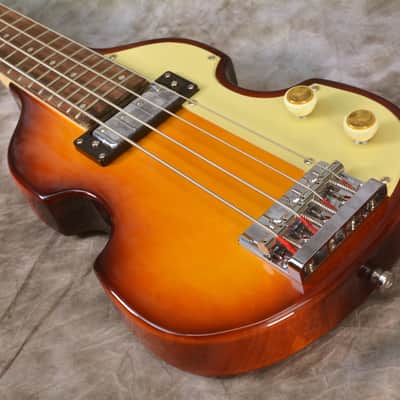 Hofner Contemporary Series Shorty Violin Bass - Burst Finish image 4