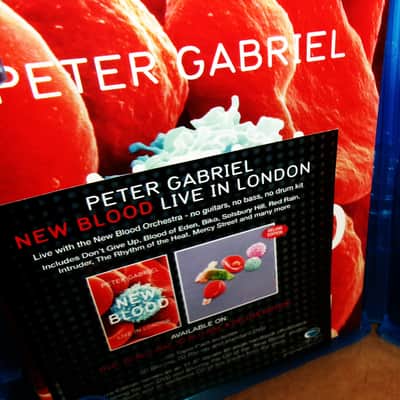 peter gabriel new blood live in london blu ray dvd - genesis biko red rain progressive art rock image 3