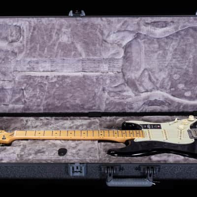 Fender American Professional II Stratocaster Black Maple Fingerboard (755) image 7