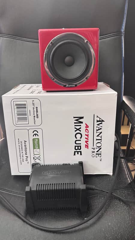 Avantone Pro Active Mixcubes (Single) 2014 - Present - Red image 1