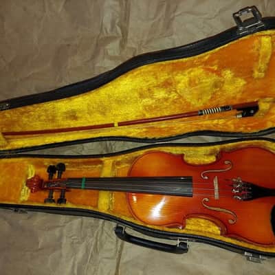 Suzuki model RR101 size 1/4 violin, Japan 1977, with case & bow, Very Good Cond image 1