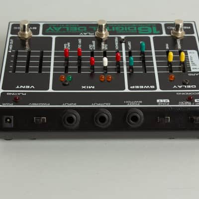Electro-Harmonix 16 Second Digital Delay Effect. image 5