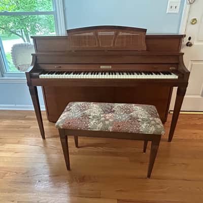 Baldwin Acrosonic-style console/upright 1969 - Walnut image 5