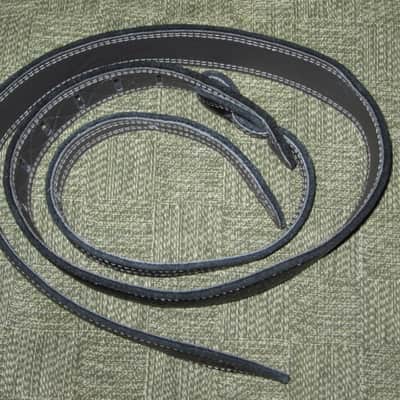 new old stock (no tags) near A+ Perri’s Leathers Ltd BM2DS Guitar Strap, 2" Reversible Black / Gray Italian Premium Leather Guitar Strap, with white double stitching, entire strap is leather padded, Adjustable Length from 42" to 56" image 5