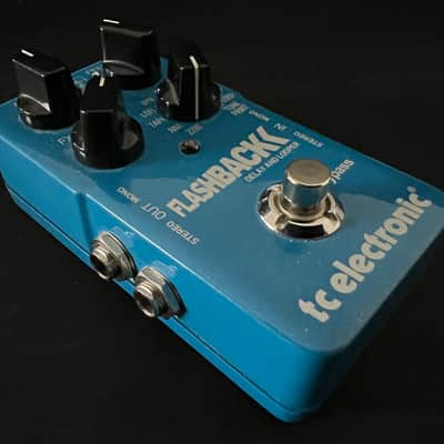 TC Electronic Flashback Delay & Looper 2014 - 2017 - Blue image 2