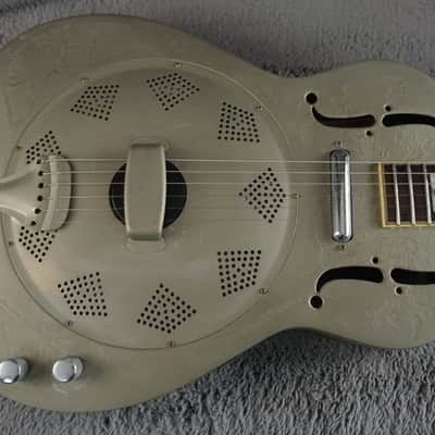Gill Tone Resonator Japan Rare w/ Original Hard Case image 6