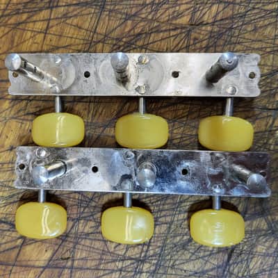 Vintage 1970's Made in Korea 3x3 Fancy Guitar Tuners Acoustic  Installation Screws Luthier Parts #7 image 4