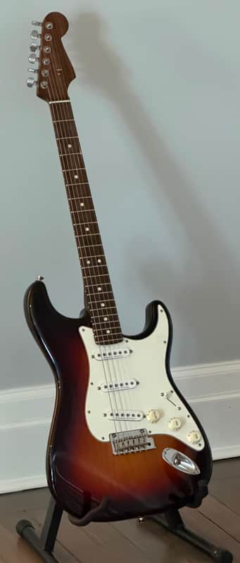 Fender Limited Edition American Professional Stratocaster with Rosewood Neck 2016 - 3-Color Sunburst